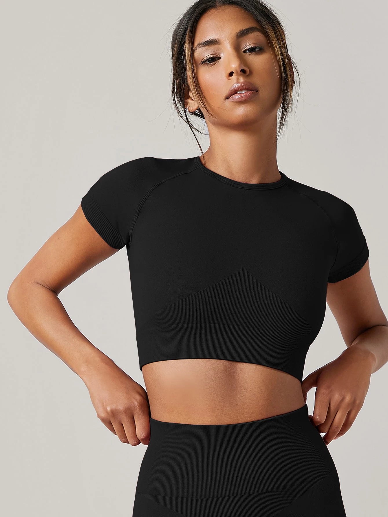 Women’s Seamless Yoga Top – Short Sleeve Fitness Shirt