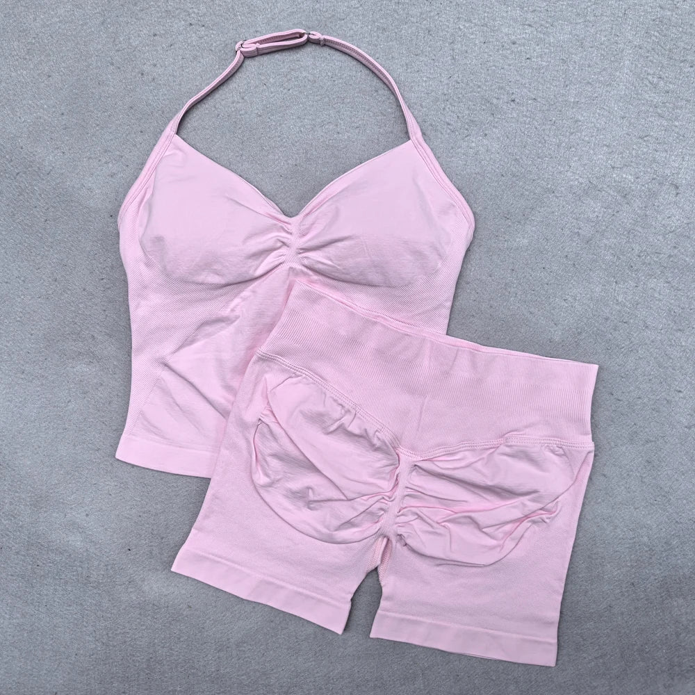 2-Piece Women’s Seamless Yoga Set – Strappy Tank & Scrunch Shorts