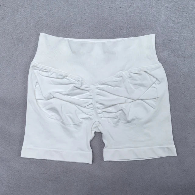 2-Piece Women’s Seamless Yoga Set – Strappy Tank & Scrunch Shorts