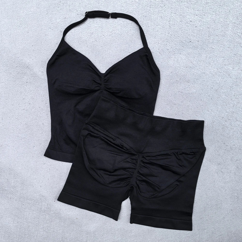 2-Piece Women’s Seamless Yoga Set – Strappy Tank & Scrunch Shorts