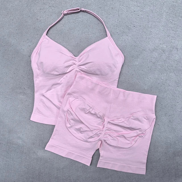2-Piece Women’s Seamless Yoga Set – Strappy Tank & Scrunch Shorts