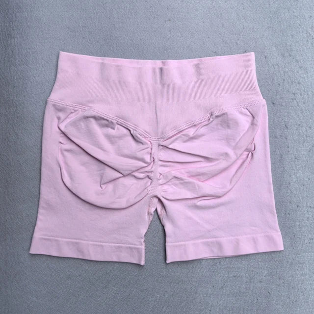 2-Piece Women’s Seamless Yoga Set – Strappy Tank & Scrunch Shorts
