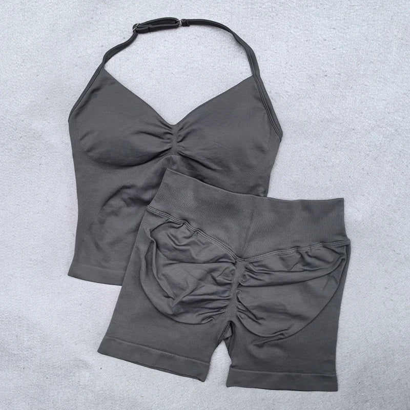 2-Piece Women’s Seamless Yoga Set – Strappy Tank & Scrunch Shorts